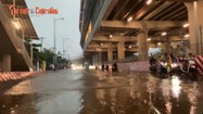 Mưa lớn, tuyến đường gần trạm Metro Suối Tiên ngập nặng