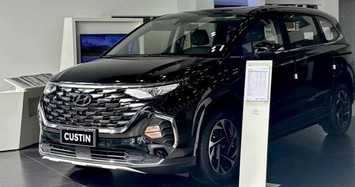 Hyundai Custin rẻ nhất 820 triệu đồng, lăn bánh giảm 50% phí trước bạ