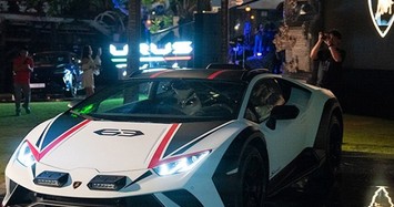 Độc lạ buổi bàn giao siêu xe Lamborghini Sterrario tại Ấn Độ