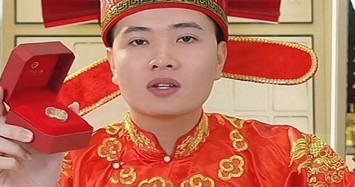 Muôn kiểu bán vàng ngày vía Thần Tài, livestream chốt đơn mỏi tay
