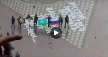 Nga thượng cờ ở trung tâm Sudzha, Ukraine bất ngờ cách chức Tư lệnh