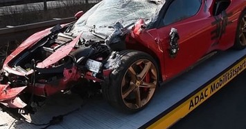 Khách hàng lái thử siêu xe Ferrari SF90 và nhận được cái kết đắng cay