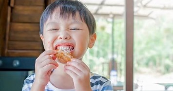 Cậu bé 8 tuổi bị mù vĩnh viễn do kén ăn
