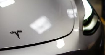 Ông Trump tung đòn thuế ô tô, Tesla của tỷ phú Elon Musk ra sao?