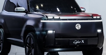 MG ra mắt SUV điện Cyber X với đèn pha thò thụt độc đáo