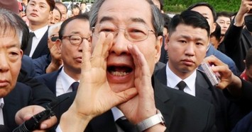 Vừa ra tranh cử tổng thống, cựu Thủ tướng Hàn Quốc bị đánh