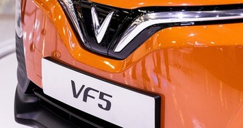 Giá xe điện VinFast VF 5 tháng 5/2025, lăn bánh 0% phí trước bạ