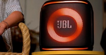 JBL PartyBox Encore 2: Loa karaoke công suất 100W, pin 15 giờ