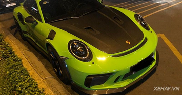 Cận cảnh Porsche 911 GT3 RS Lizard Green trên phố Sài Gòn đẹp không tỳ vết