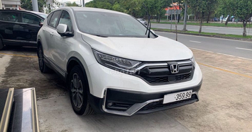 Honda CR-V rao bán 2 tỷ do gắn biển 'tam hoa'