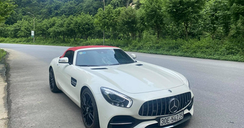 Cận cảnh xe Mercedes-AMG GT Roadster giá hơn 10 tỷ của đại gia Sài Gòn