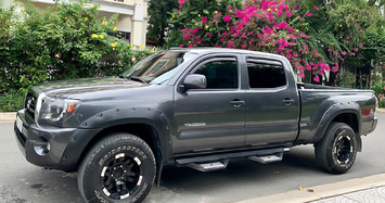 Toyota Tacoma hàng hiếm chỉ 770 triệu đồng ở Sài Gòn