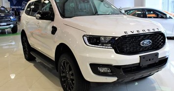 Ford Everest 2021 giảm tới 80 triệu đồng 