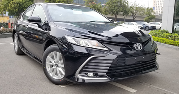 Toyota Camry 2022 bản rẻ tiền nhất trang bị những gì?