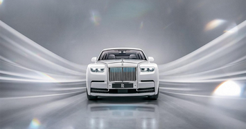 Cận cảnh xe xa xỉ Rolls-Royce Phantom 2023 