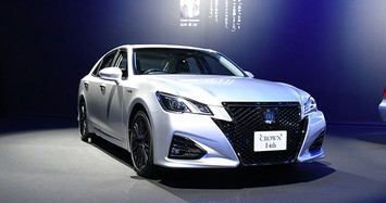 Toyota Crown Sedan 2024 thế hệ mới chốt lịch ra mắt