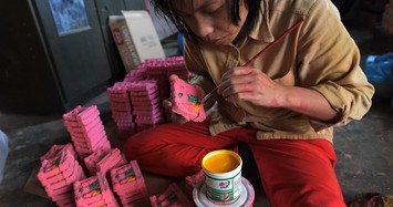 Độc đáo nghề làm ông Táo đất lâu đời ở Huế
