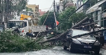 Bí thư thành ủy ở Hậu Giang lý giải việc ôtô bị trụ điện ngã đè trúng