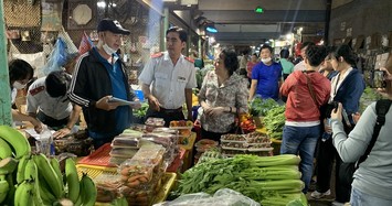 Các chợ đầu mối tại TPHCM tất bật chuẩn bị hàng Tết 2023