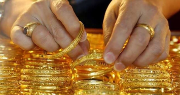 Giá vàng trong nước “neo đỉnh”, nhà đầu tư cá nhân nên thận trọng