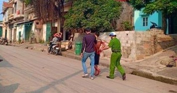 Nghịch tử nghi ngáo đá chém bố mẹ nhập viện