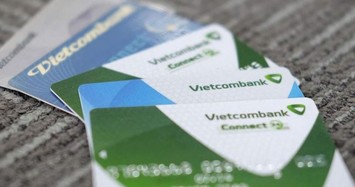 Chủ thẻ Visa Vietcombank không mua hàng vẫn bị trừ tiền?