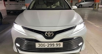 Toyota Camry có biển số tứ quý 9 được rao hơn 2 tỷ 