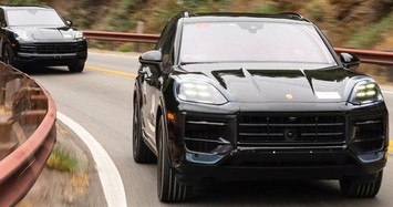 Porsche Cayenne tăng giá gần 2 tỷ tại Việt Nam  