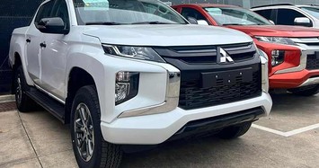 Chi tiết Mitsubishi Triton MT 4x4 từ 550 triệu đồng 