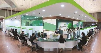 Giảm 800.000 đồng, lương Vietcombank vẫn gần 40 triệu/tháng