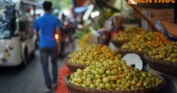 Những hình ảnh dân dã hiếm có ở chợ Bắc Qua Hà Nội