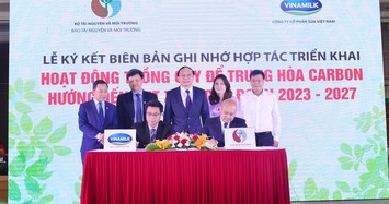 Vinamilk tiếp tục trồng cây hướng đến mục tiêu Net Zero 2050