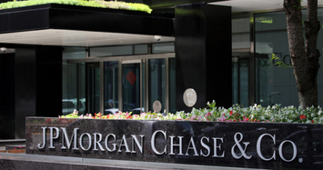 J.P. Morgan: Chứng khoán Việt 'đau trong ngắn hạn, lời trong dài hạn' vì corona