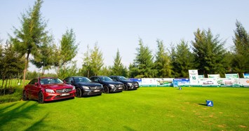 Golfer nhận thưởng 4 chiếc Mercedes vì đánh 1 gậy vào lỗ