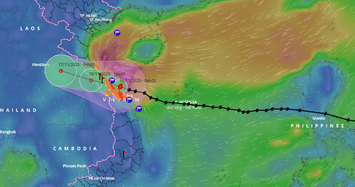 Bão Vamco đổ bộ mưa khắp miền Trung và mở rộng ra miền Bắc