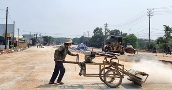 Chi tiết Công ty Thành Đạt - 12 năm thi công 16 km đường chưa xong ở Huế 