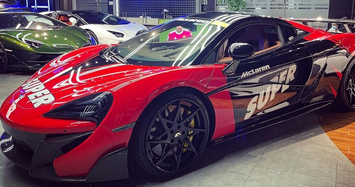 Khoác áo mới cho McLaren 570S hơn 12 tỷ ở Sài Gòn