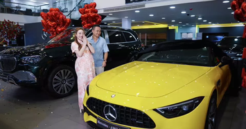 Chi Bảo mua Mercedes-AMG SL43 hơn 7 tỷ tặng vợ 