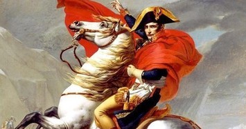 Hoàng đế Napoleon mất mạng vì nghiện nước hoa? 