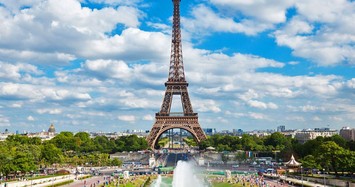 Vì sao tháp Eiffel của Pháp bỗng dưng cao thêm 6m? 