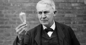 Người đời từng chê phát minh "để đời" của Thomas Edison là bóng đèn sợi đốt