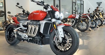 Môtô Triumph Rocket 3 giá từ 869 triệu tại Việt Nam