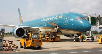 Vietnam Airlines lỗ ròng hơn 10.800 tỷ cả năm, dòng tiền kinh doanh âm gần 6.400 tỷ