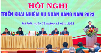 Thủ tướng: Kiên quyết không để thiếu vốn cho nhu cầu người dân và doanh nghiệp 