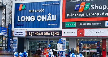 Chứng khoán ngày 30/8: Trái chiều khuyến nghị FRT, OCB và PTB