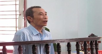 Xâm hại con riêng của vợ hờ còn nói bé gái "tự nguyện"