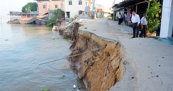 Sạt lở sông Hậu có phần do tác động của con người