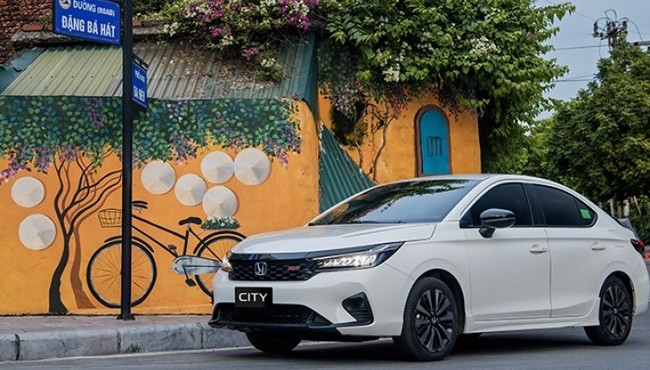 Giá xe Honda City mới nhất tháng 10/2024, hỗ trợ 50% lệ phí trước bạ