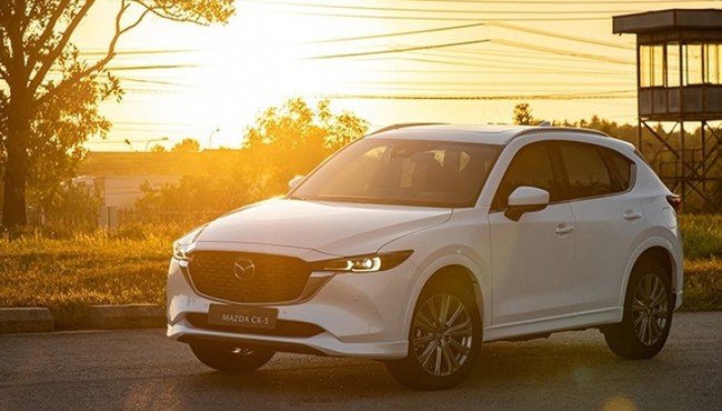 Giá xe Mazda CX-5 tháng 11/2024, ưu đãi 50% phí trước bạ