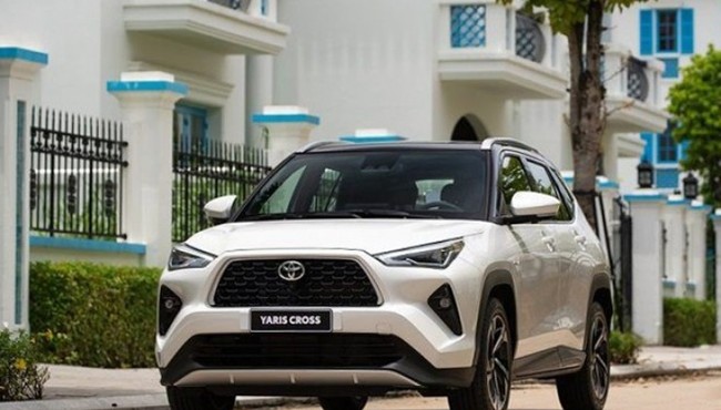 Toyota Yaris Cross bản V có giá từ 650 triệu đồng